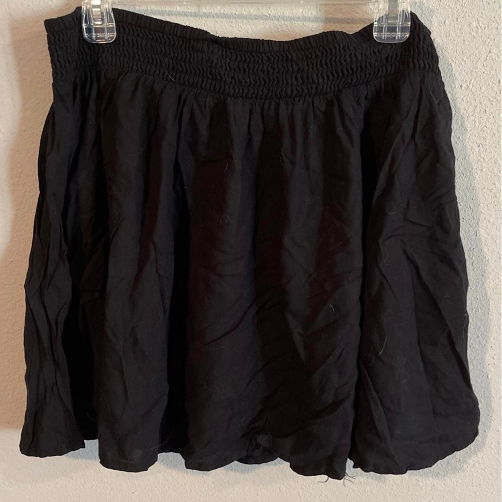 black skirt